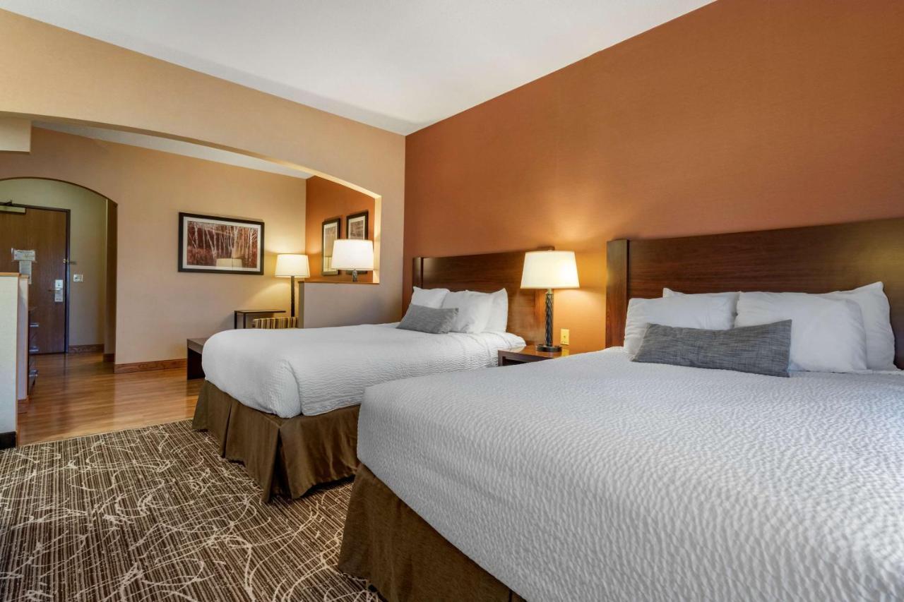 Best Western Plus Chelsea Hotel Monticello Luaran gambar