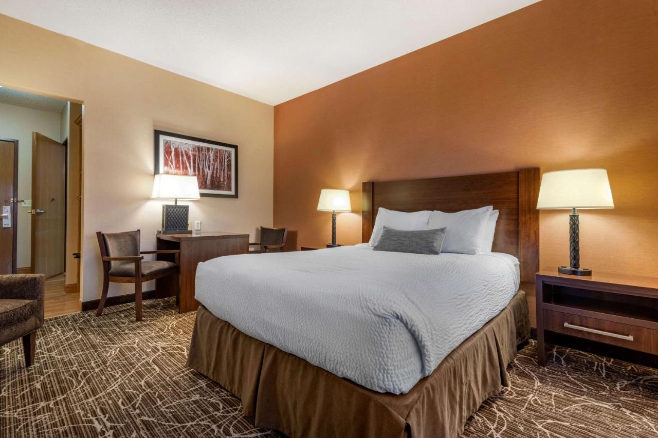 Best Western Plus Chelsea Hotel Monticello Luaran gambar