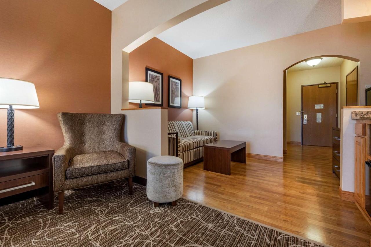 Best Western Plus Chelsea Hotel Monticello Luaran gambar