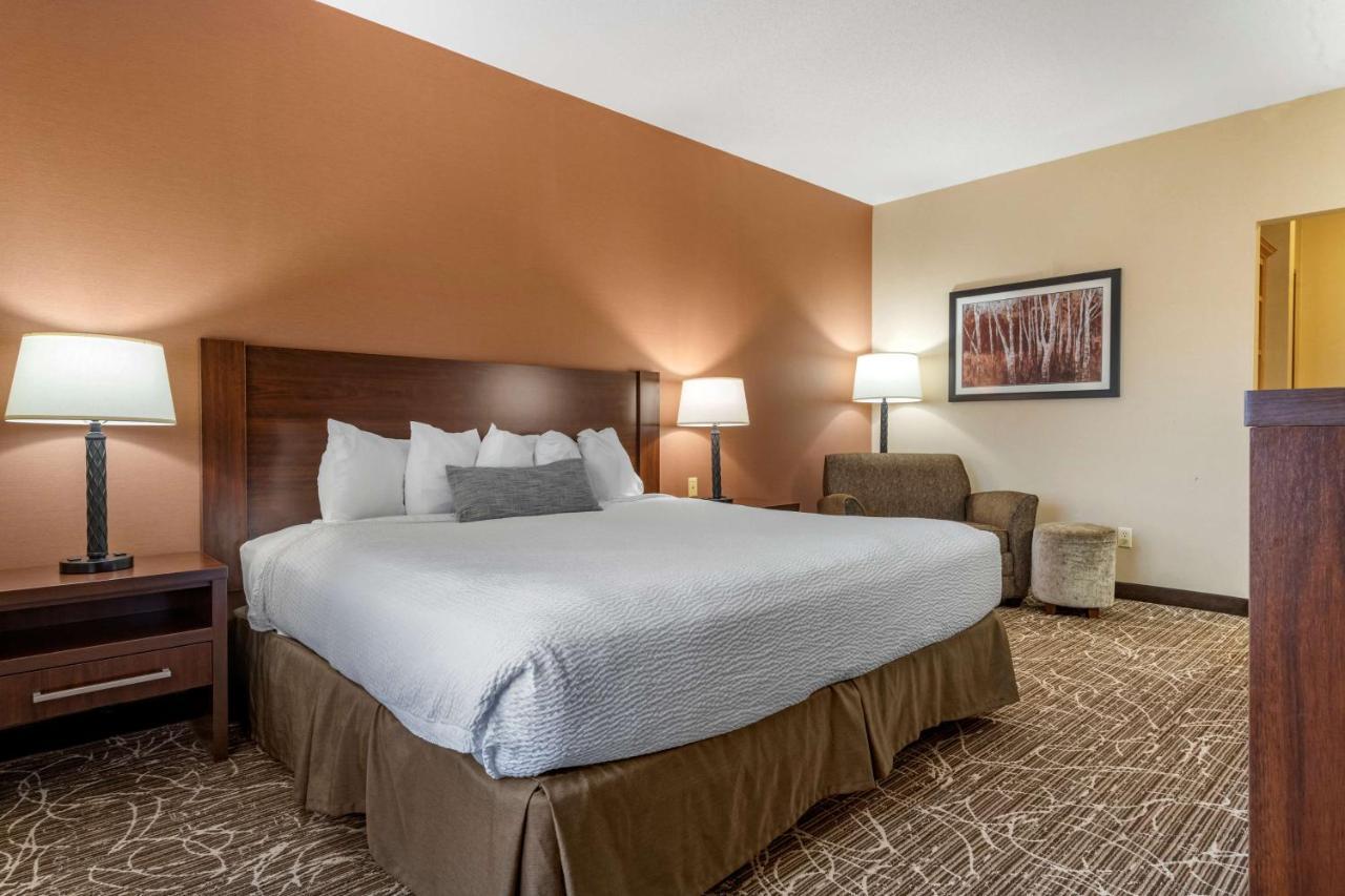 Best Western Plus Chelsea Hotel Monticello Luaran gambar