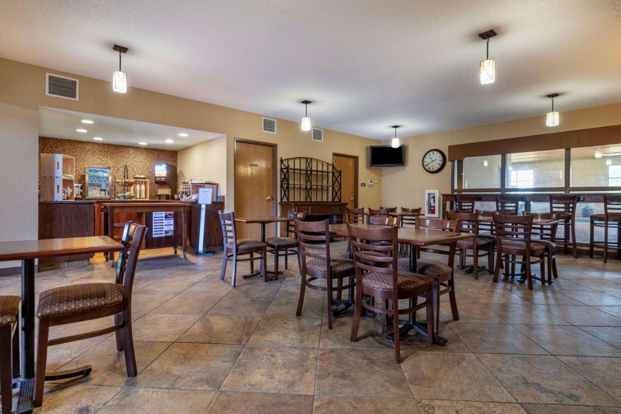 Best Western Plus Chelsea Hotel Monticello Luaran gambar