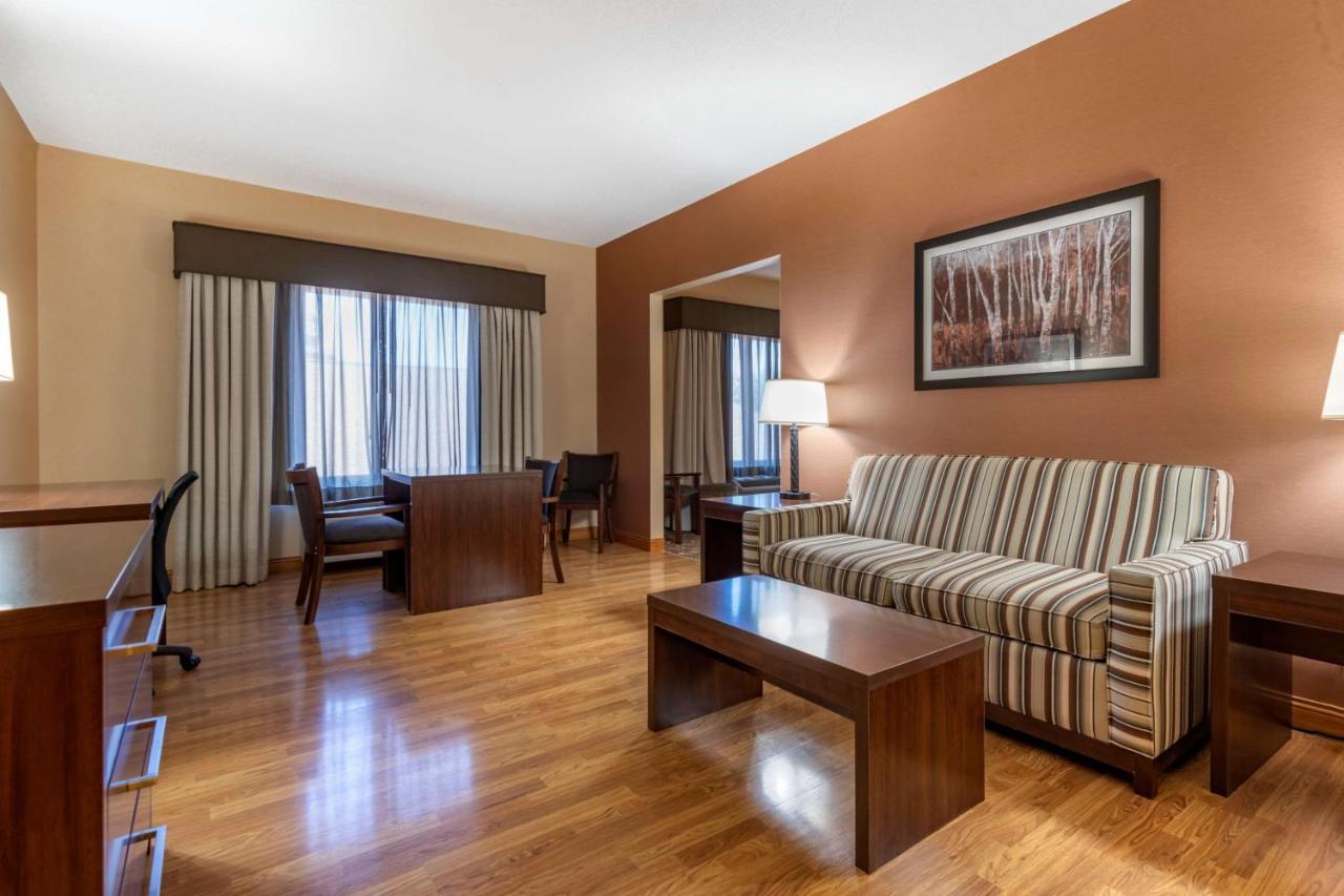 Best Western Plus Chelsea Hotel Monticello Luaran gambar